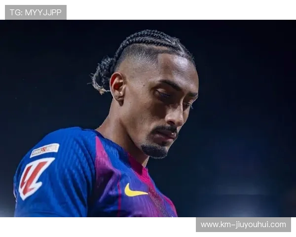 足球场上的怒火与拼搏 解析那些暴躁人物背后的激情与冲动